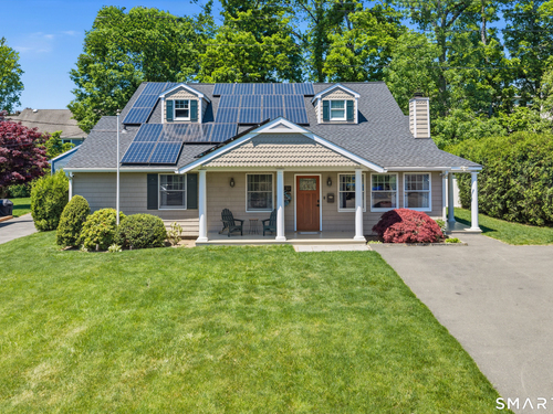  single family home for sale located at 39 Kenilworth Drive West, Stamford, CT 06902