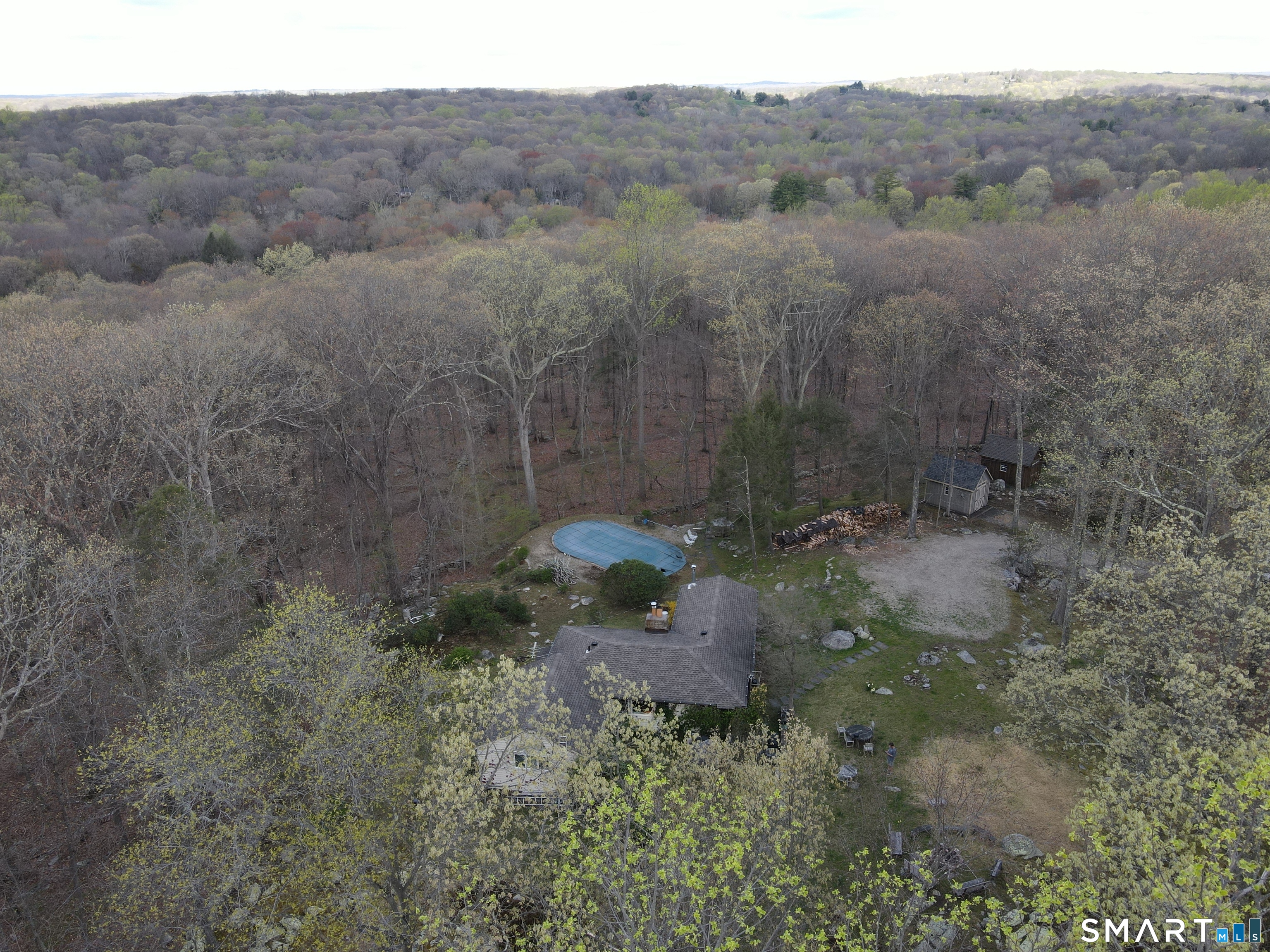11 Judges Hollow Road, Fairfield, CT 06824 | For Sale at $925,000