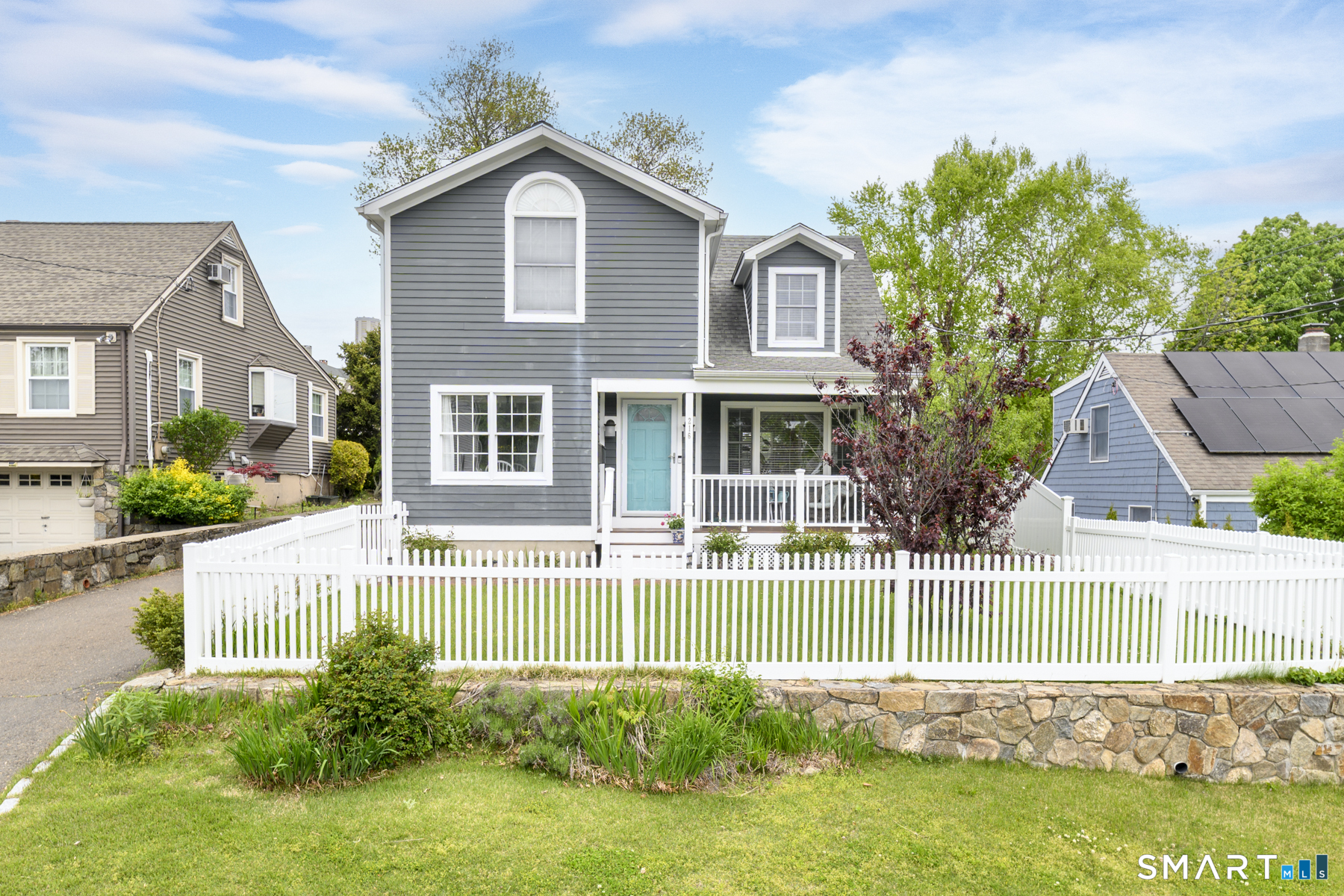 216 Sterling Street, Fairfield, CT 06825 | For Sale at $629,000