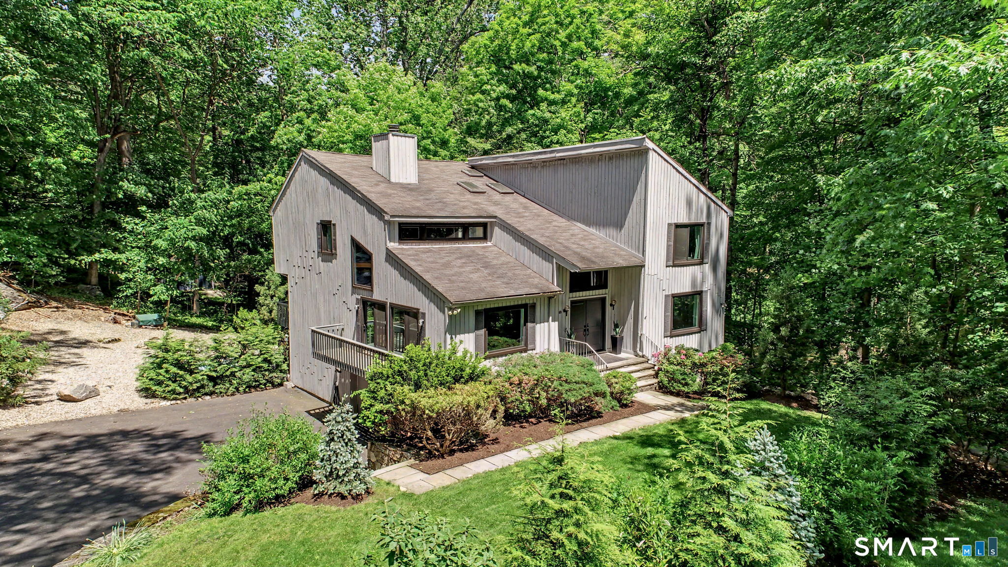 80 East Ridge Road, Stamford, CT 06903 | For Sale at $1,250,000