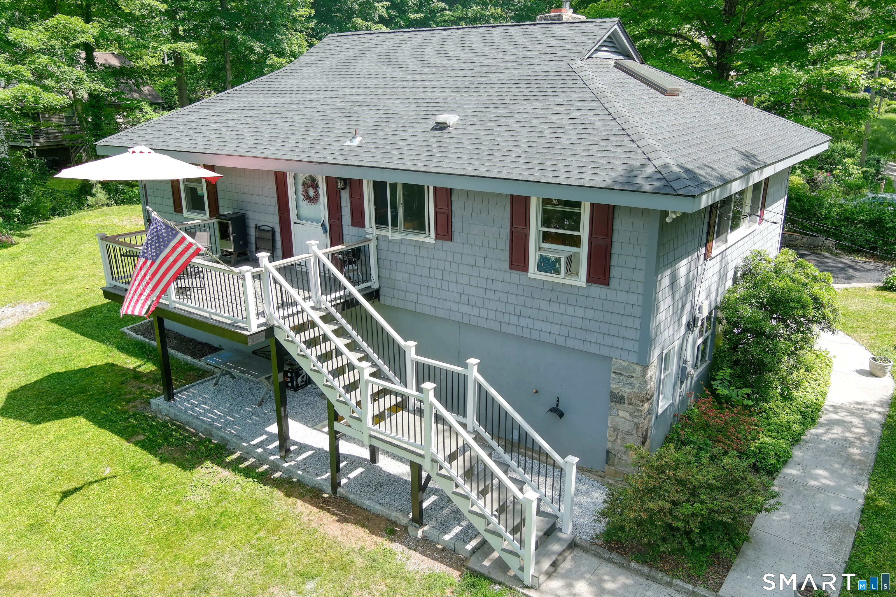 1 Lookout Drive, Ridgefield, CT 06877 | For Sale at $739,000