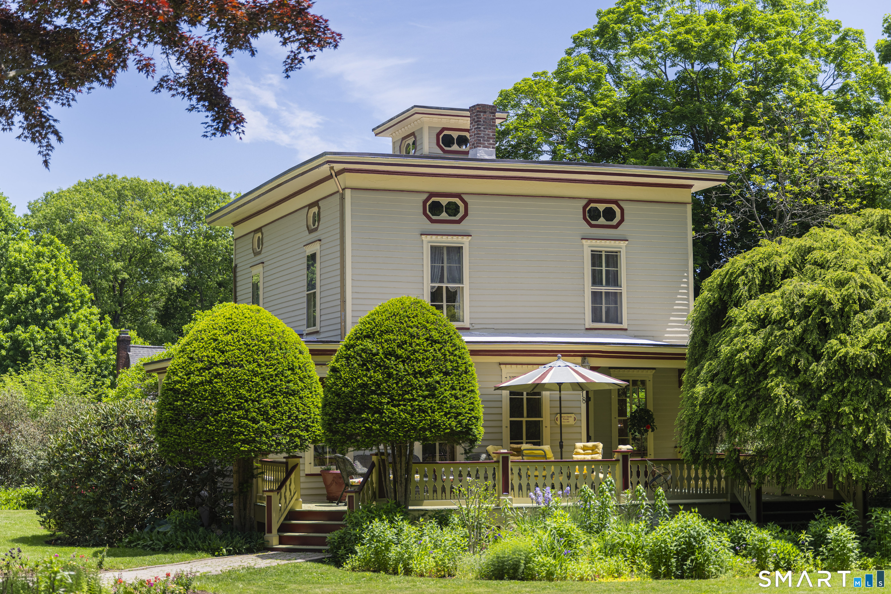 18 Church Street, Redding, CT 06896 | For Sale at $1,275,000