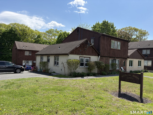  condo home for sale located at 43 Starr Avenue, 9, Danbury, CT 06810