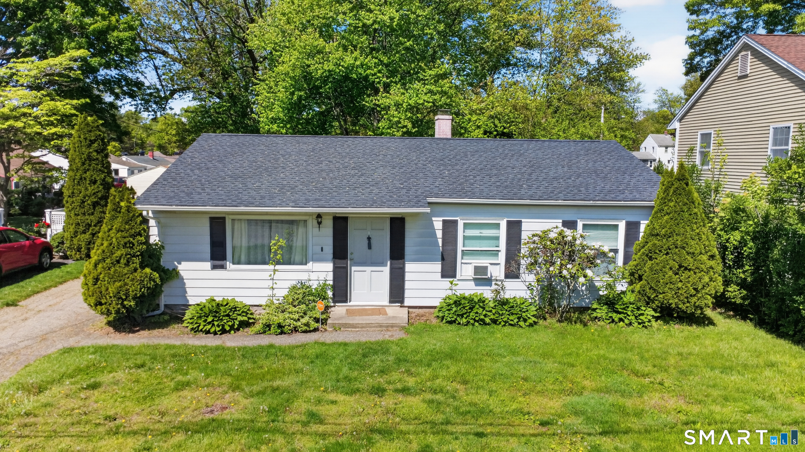 252 Bear Paw Road, Bridgeport, CT 06606 | For Sale at $459,000