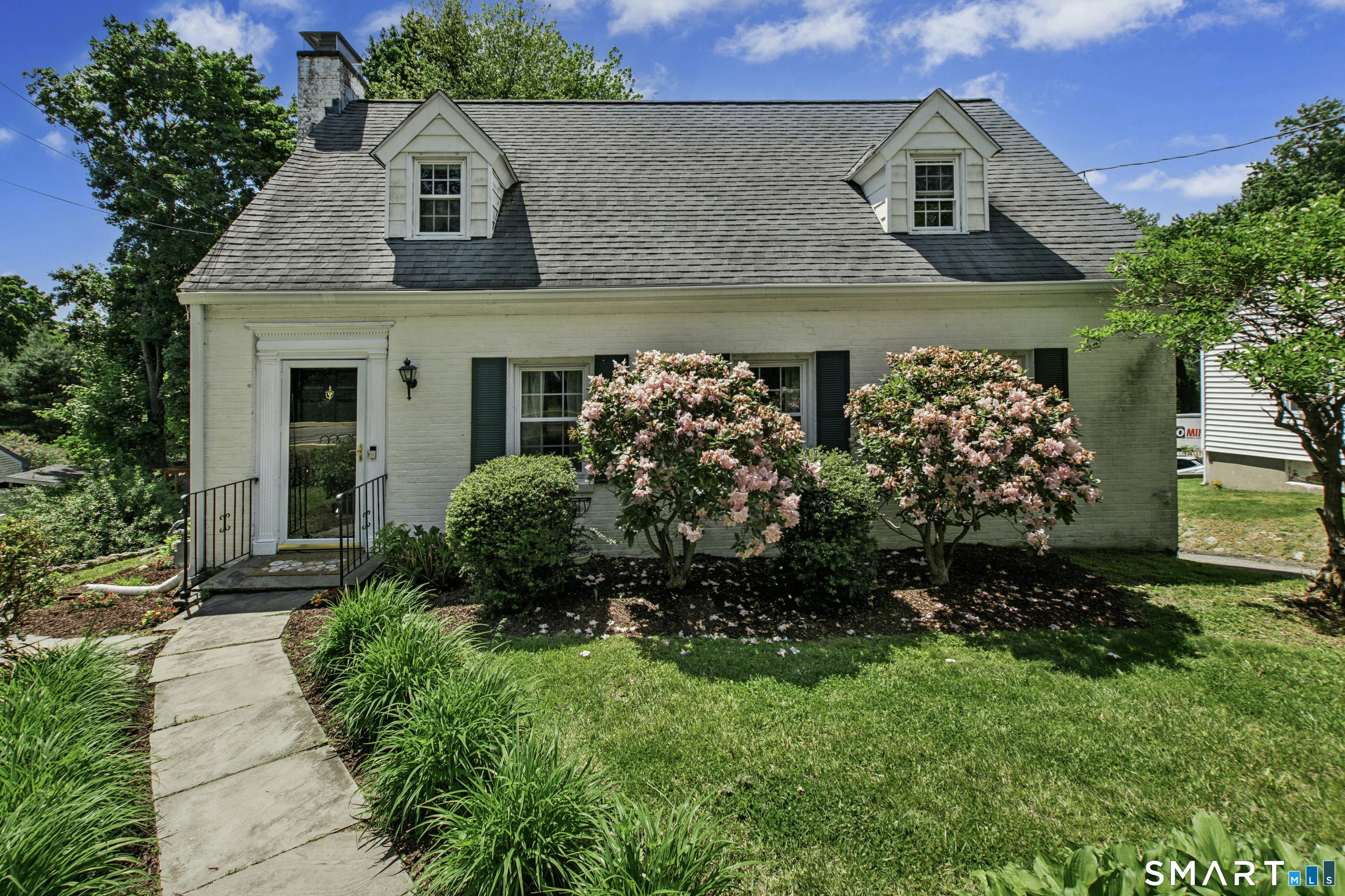 2231 Easton Turnpike, Fairfield, CT 06825 | For Sale at $619,000