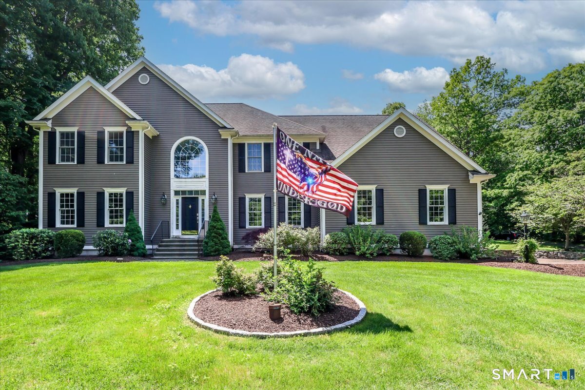 10 Canterbury Lane, Newtown, CT 06482 | For Sale at $1,150,000