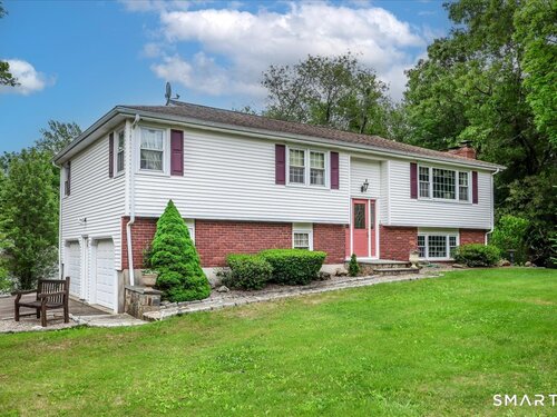  single family home for sale located at 3 Poe Place, Shelton, CT 06484
