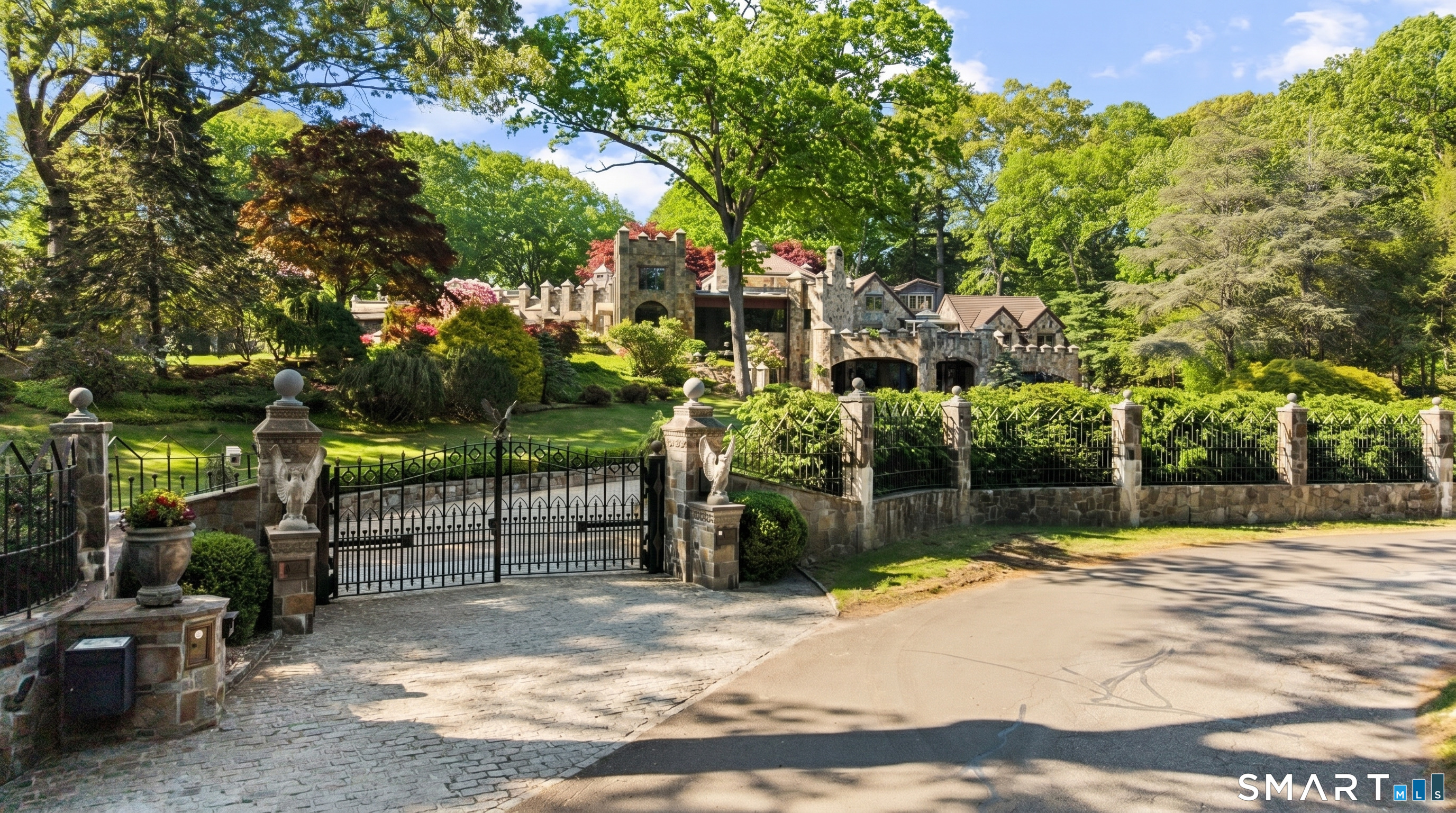 47 Charcoal Hill Road, Westport, CT 06880 | For Sale at $10,500,000