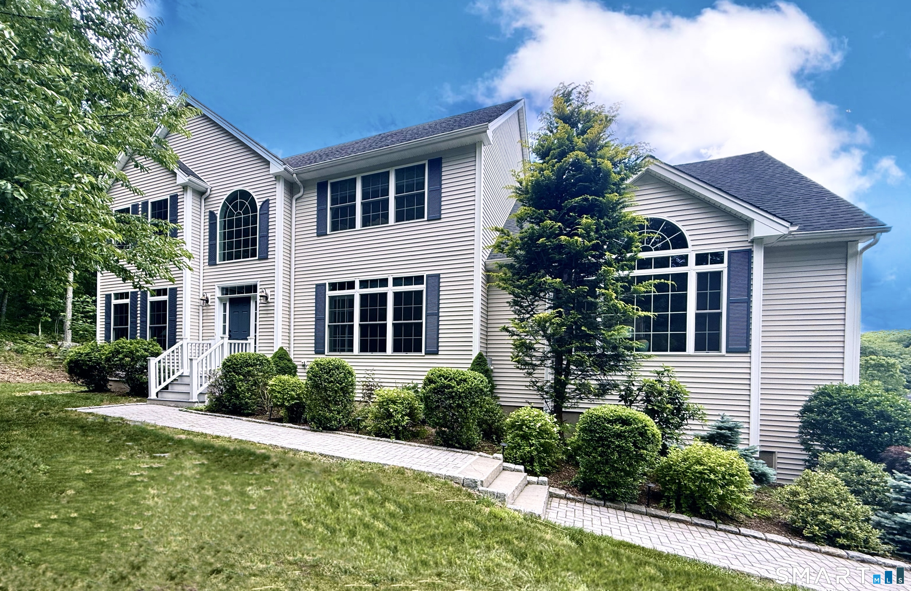 46 Hoseye Coach Road, Newtown, CT 06470 | For Sale at $899,900