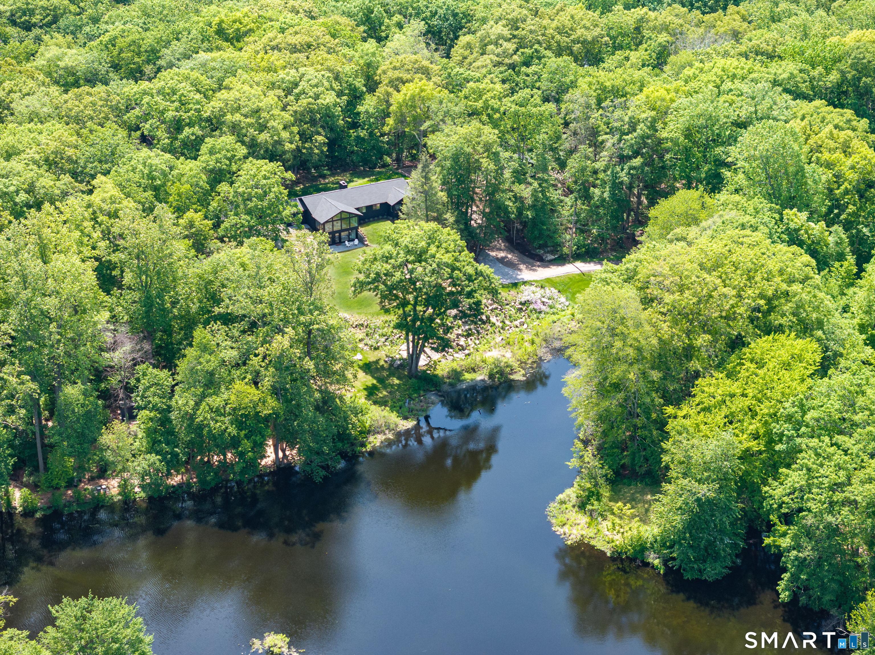 198 Woodchuck Road, Stamford, CT 06903 | For Sale at $2,450,000