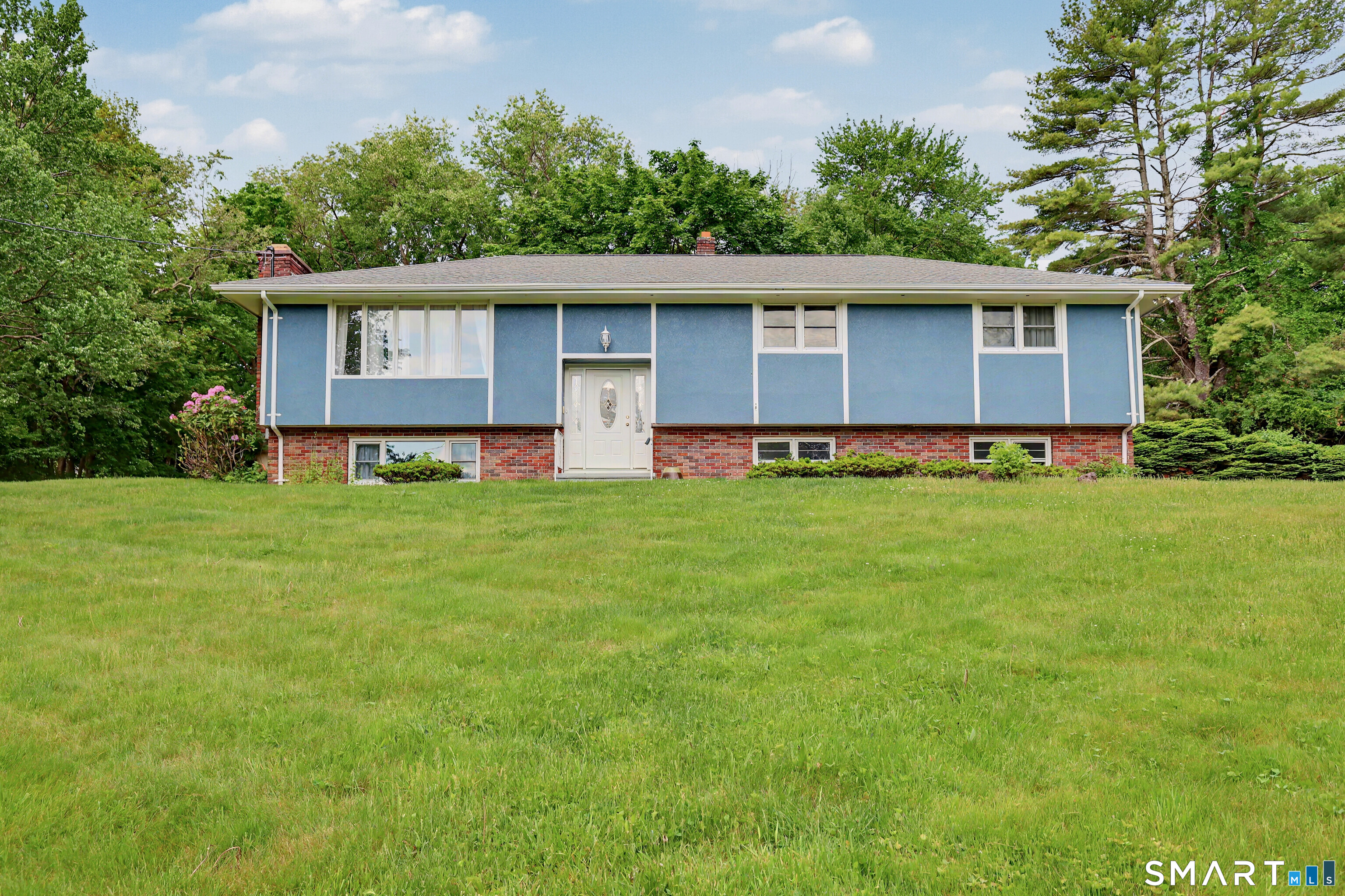 44 Haverhill Road, Trumbull, CT 06611 | For Sale at $699,900