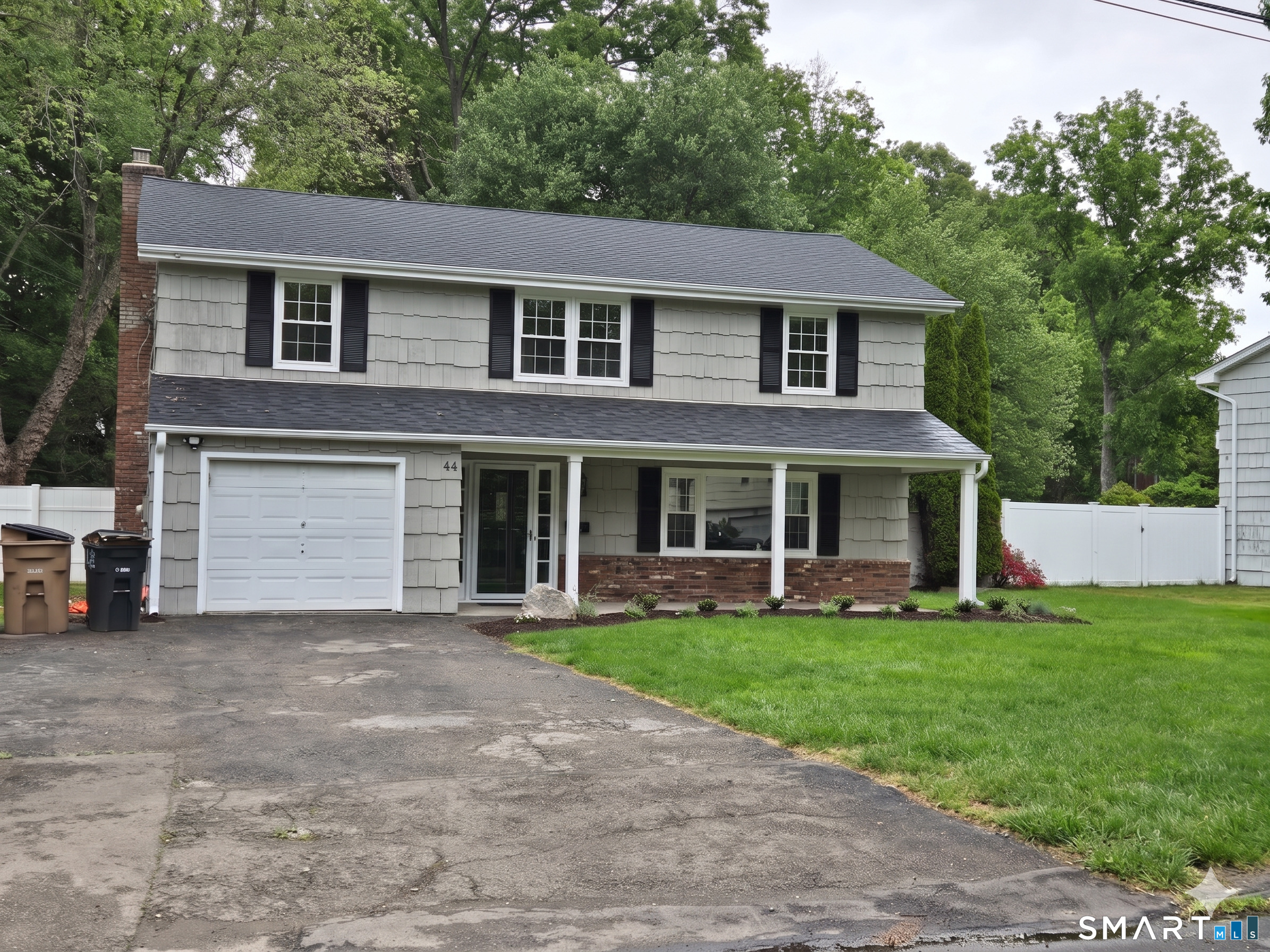44 Barmore Drive West, Stamford, CT 06905 | For Sale at $850,000