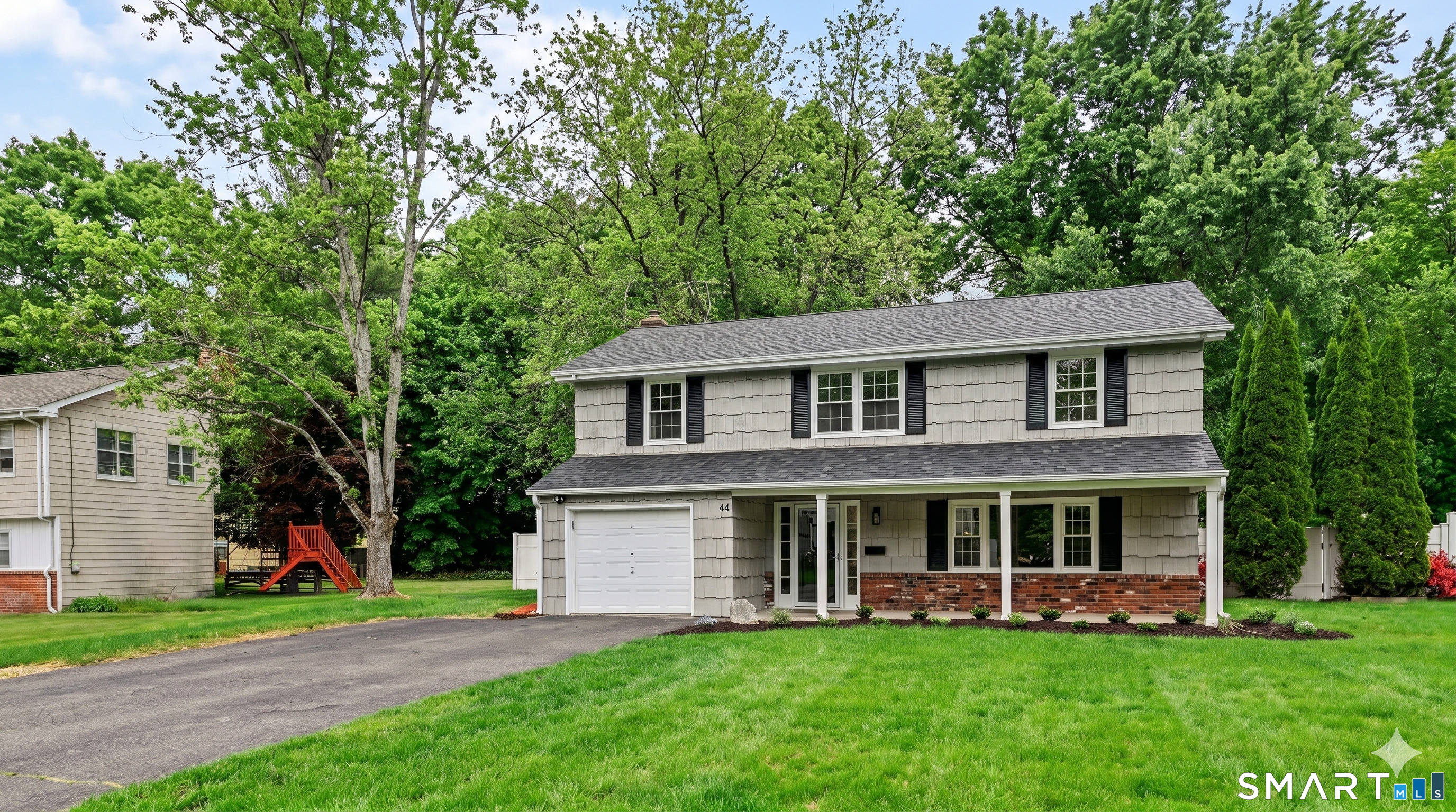 44 Barmore Drive West, Stamford, CT 06905 | For Sale at $799,000
