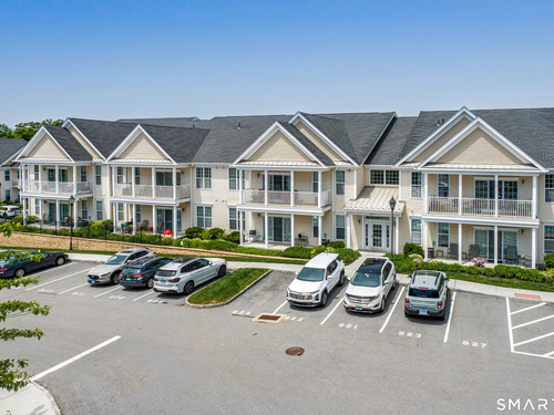  condo home for sale located at 925 Old Pasture Drive, 925, Danbury, CT 06810