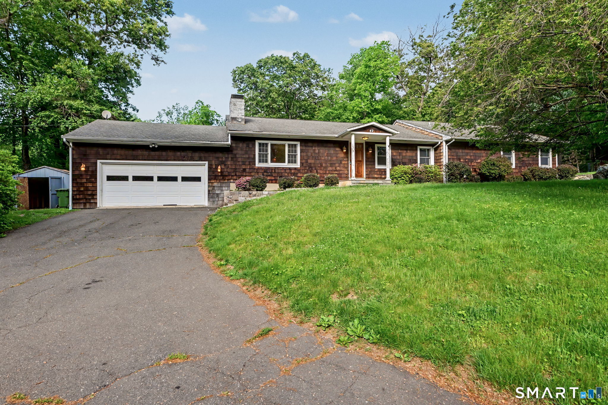 42 Blueberry Hill Road, Weston, CT 06883 | For Sale at $880,000