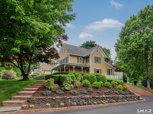  townhouse condo for sale located at 36 Catoonah Street, 18, Ridgefield, CT 06877