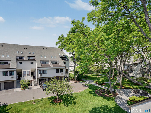  townhouse condo for sale located at 89 Harbor Drive, 206, Stamford, CT 06902