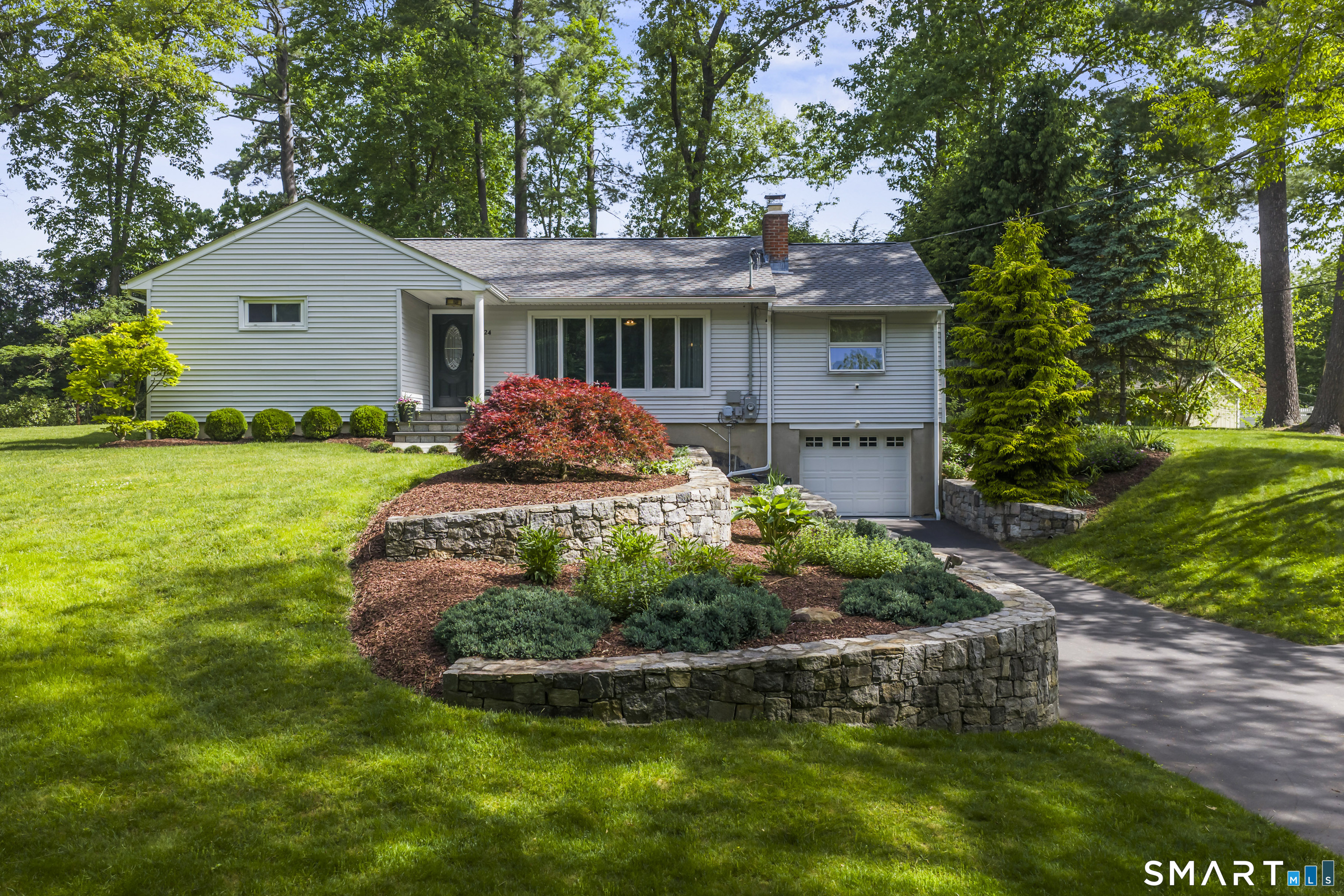 24 Beechwood Drive, Newtown, CT 06482 | For Sale at $575,000
