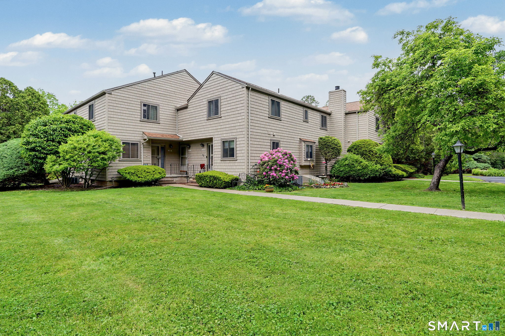 41 Happy Hollow Circle, b, Stratford, CT 06614 | For Sale at $399,000