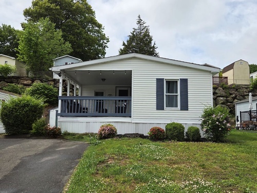  single family home for sale located at 81 Woodland Park, Shelton, CT 06484