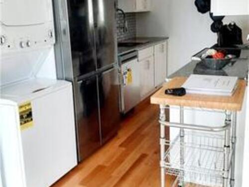  condo home for sale located at 175 Kennedy Drive, 175, Bridgeport, CT 06606