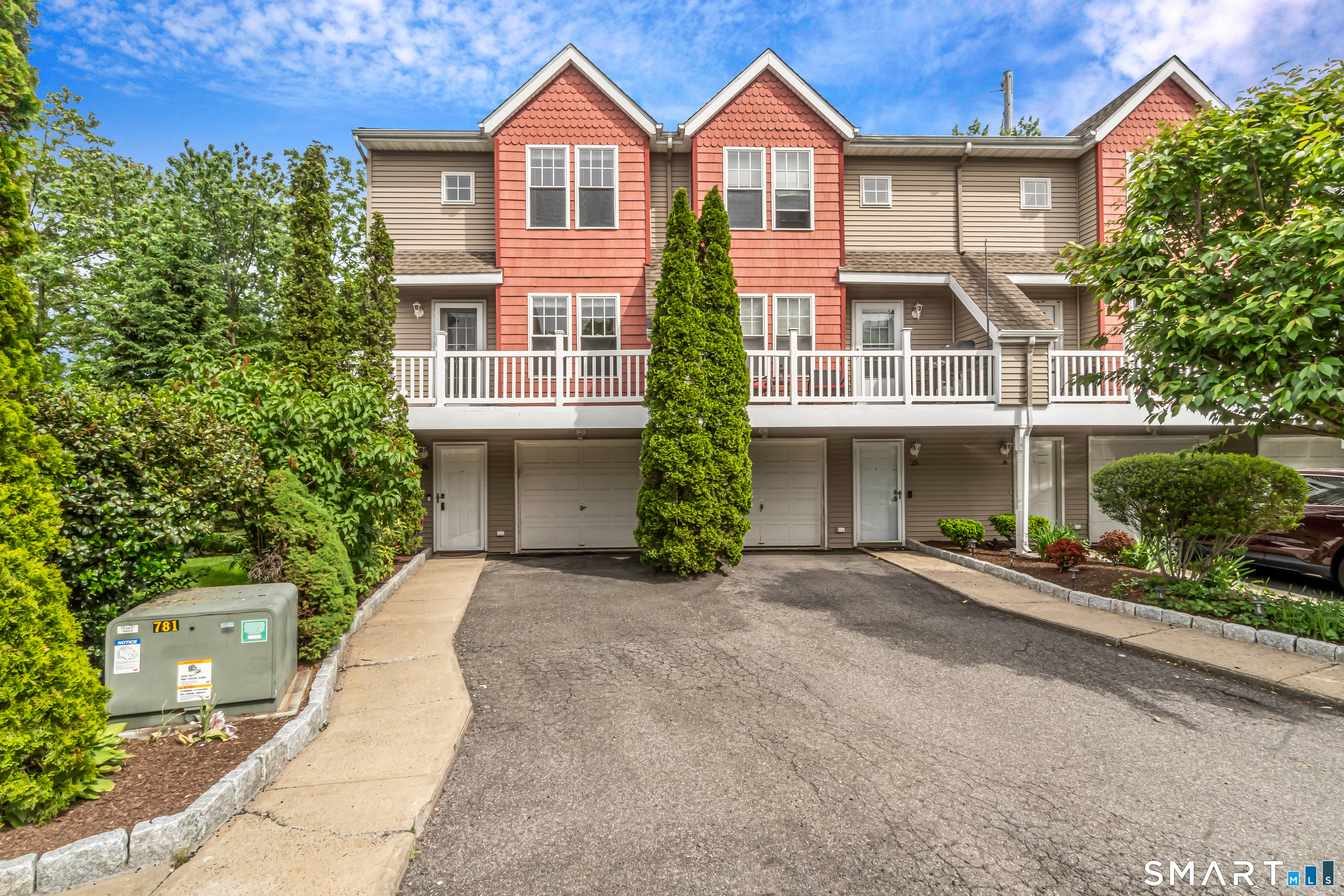 26 Miranda Lane, 26, Stratford, CT 06615 | For Sale at $399,900