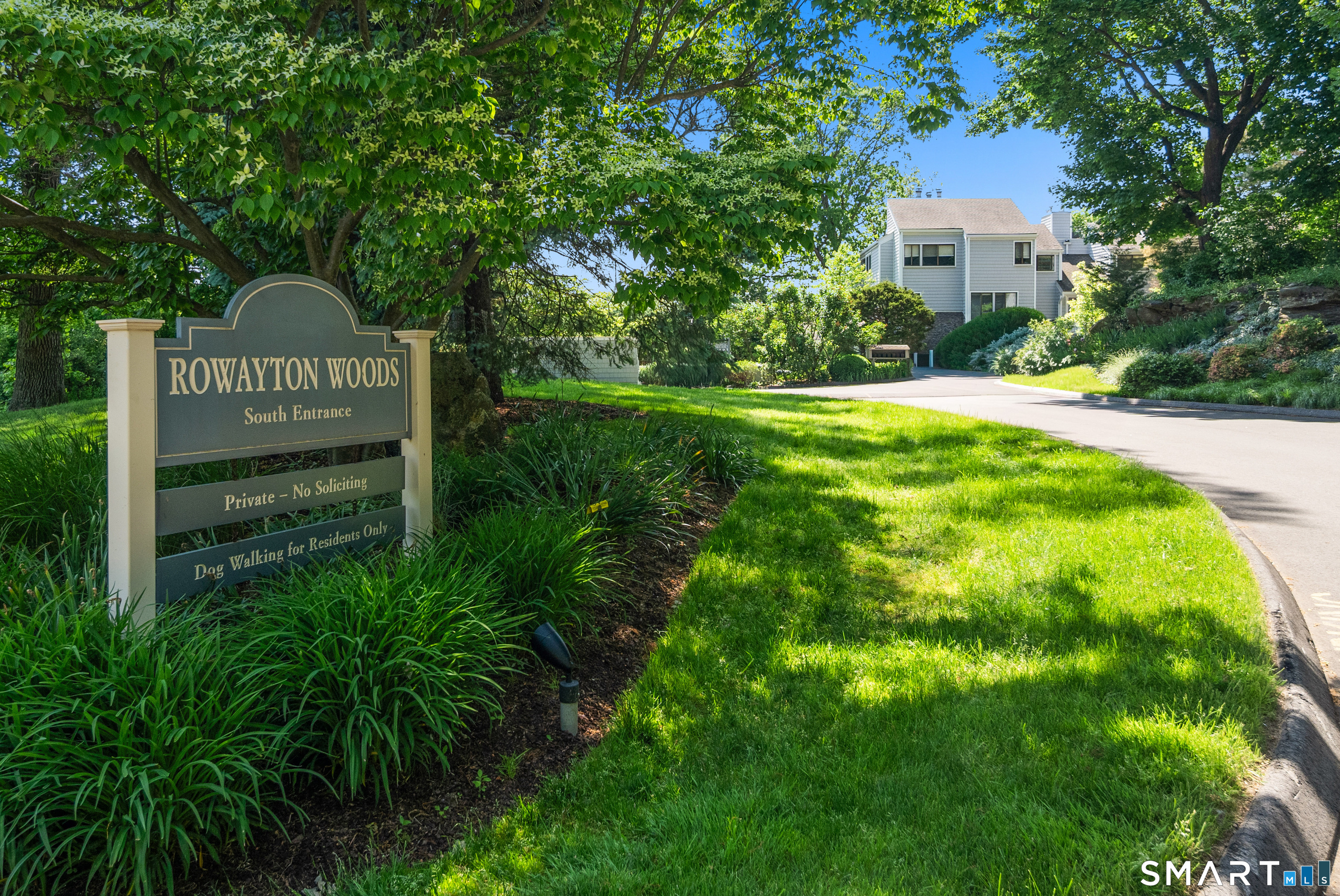 60 Rowayton Woods Drive, Norwalk, CT 06854 | For Sale at $529,000