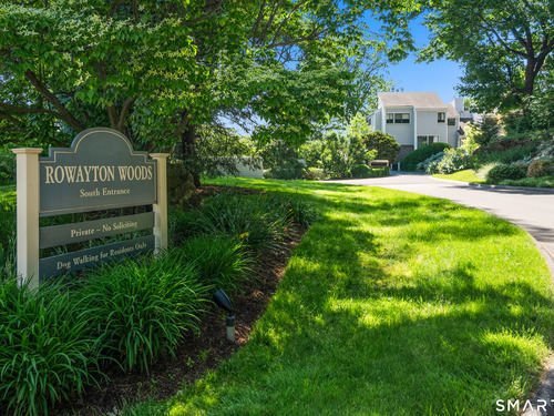  condo home for sale located at 60 Rowayton Woods Drive, Norwalk, CT 06854