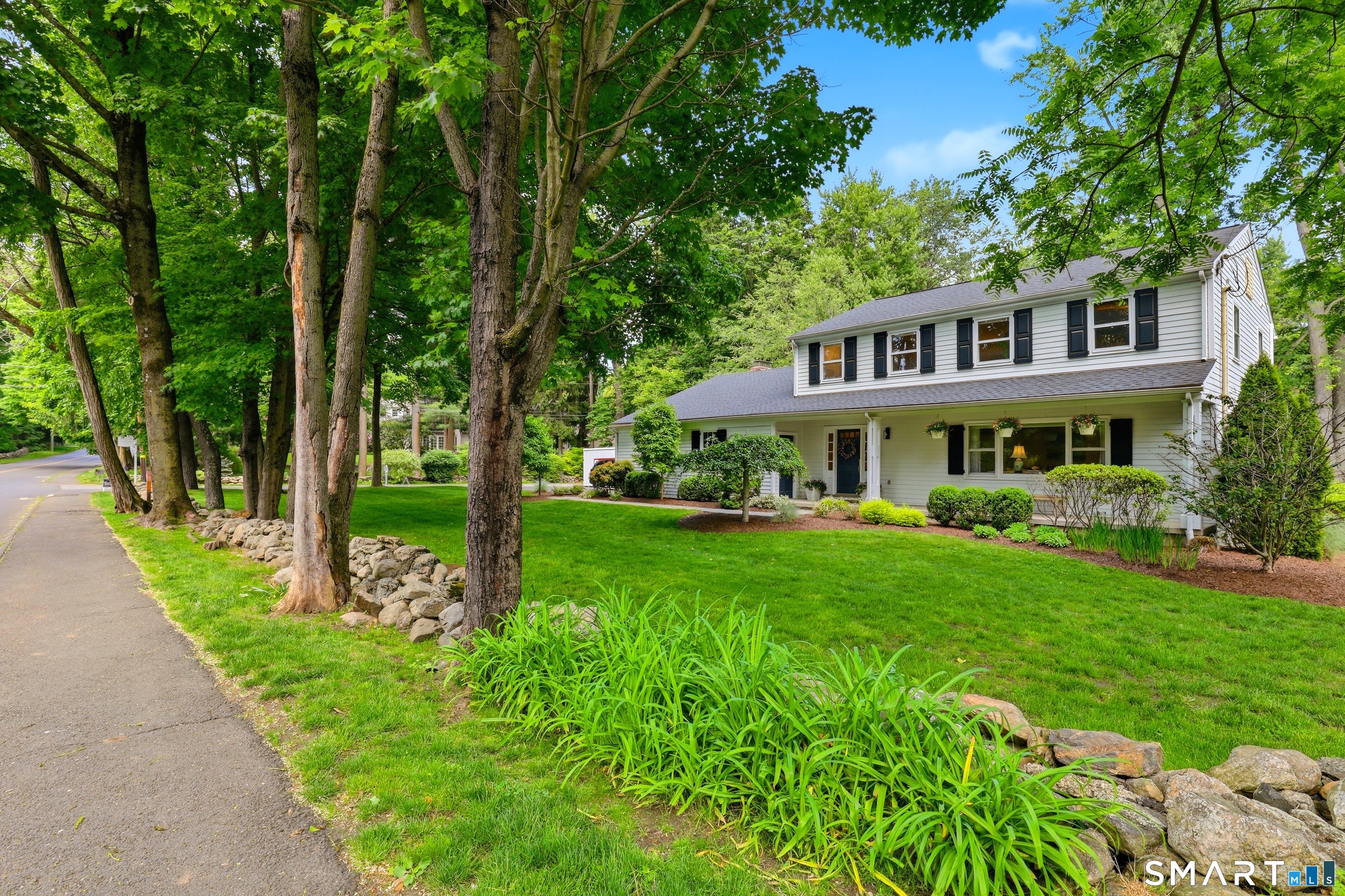 201 Middlesex Road, Darien, CT 06820 | For Sale at $2,349,000