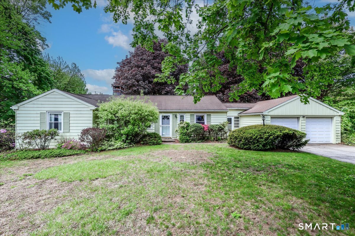 34 Valerie Lane, Danbury, CT 06811 | For Sale at $463,000