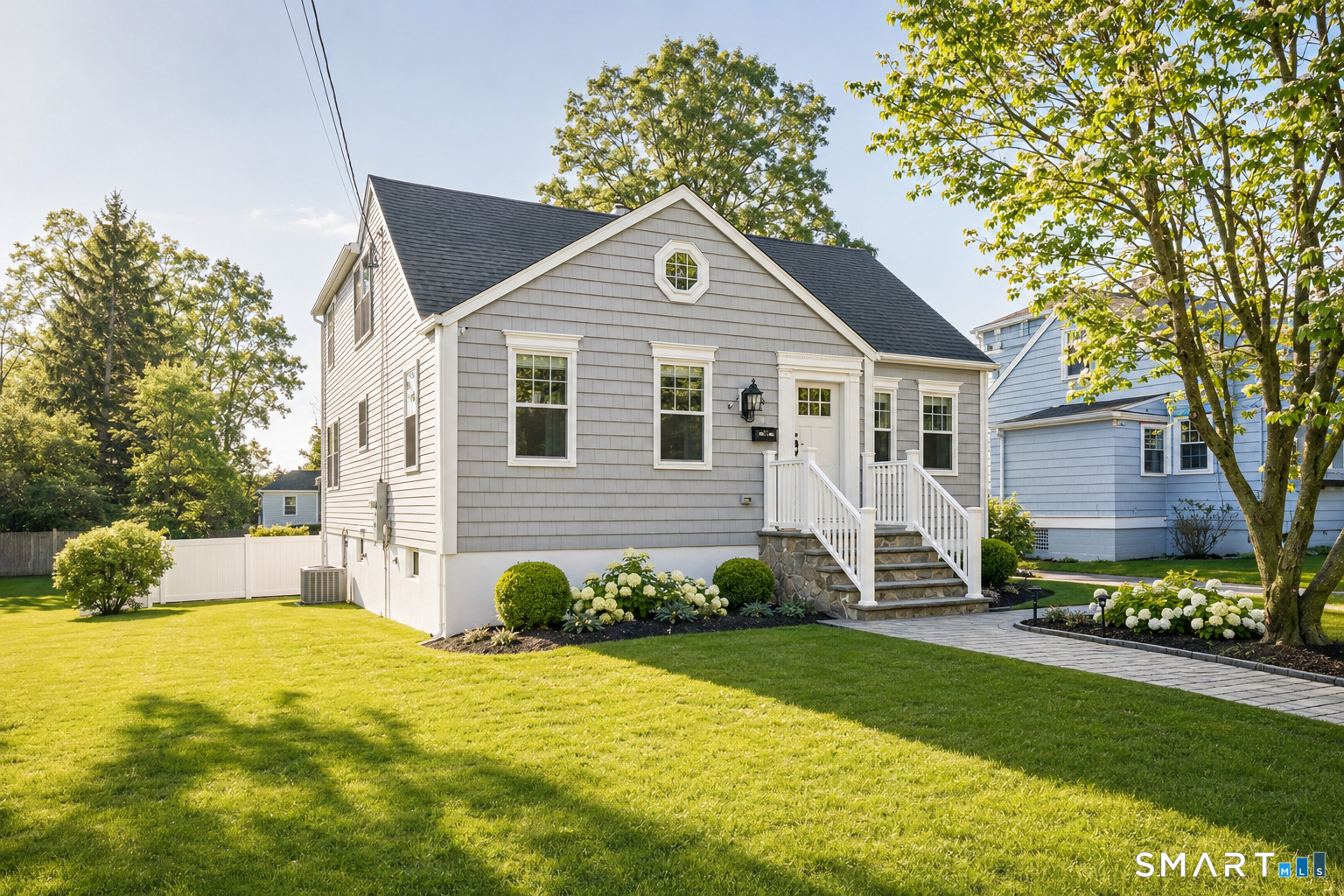 51 Country Road, Fairfield, CT 06824 | For Sale at $849,000