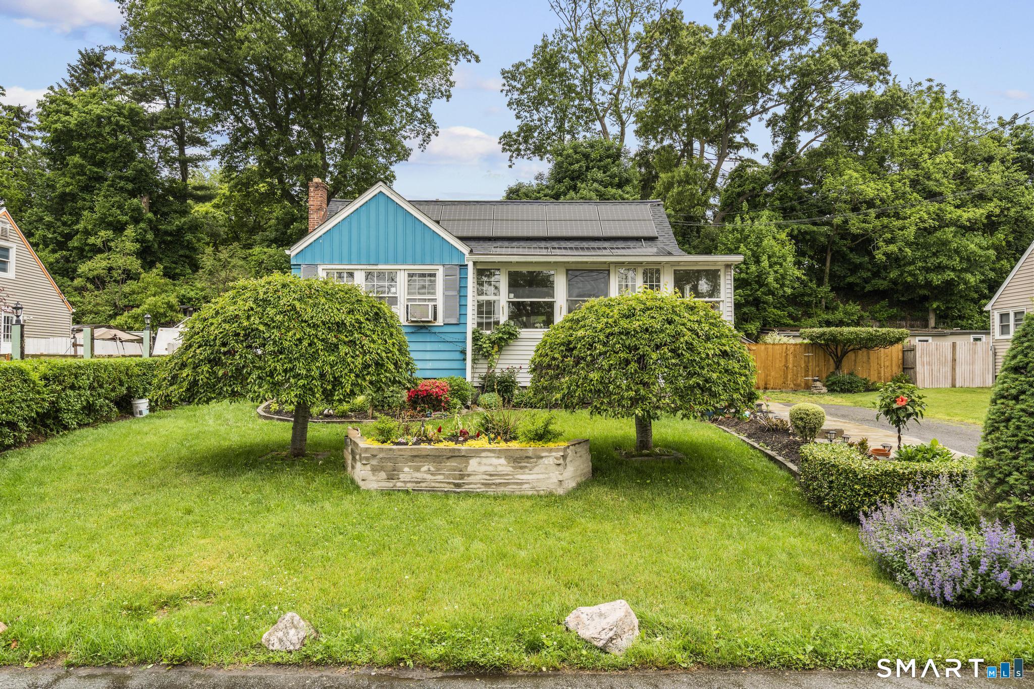 265 Jennings Avenue, Bridgeport, CT 06610 | For Sale at $379,000