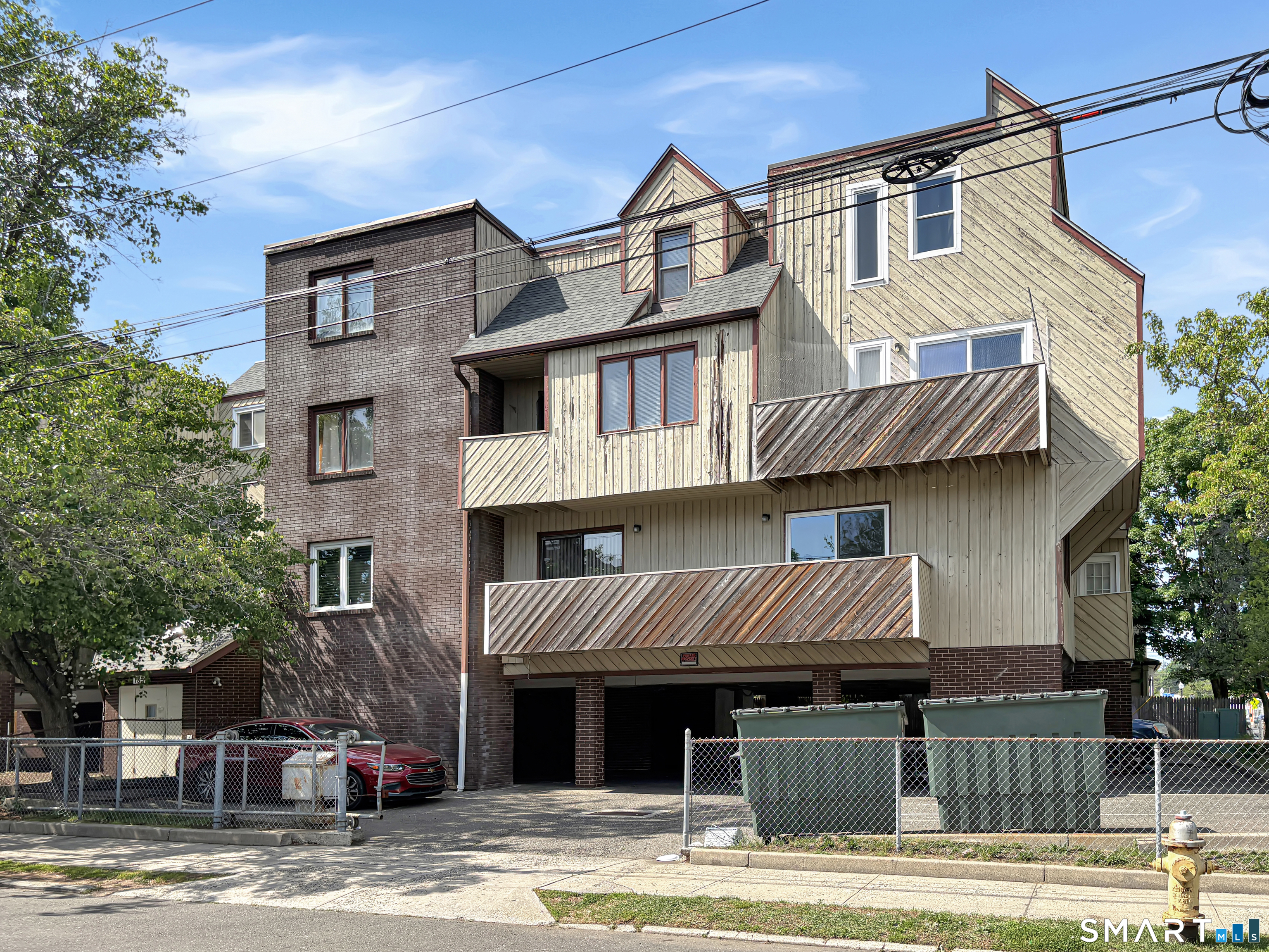 183 Livingston Place, 12, Bridgeport, CT 06610 | For Sale at $159,900
