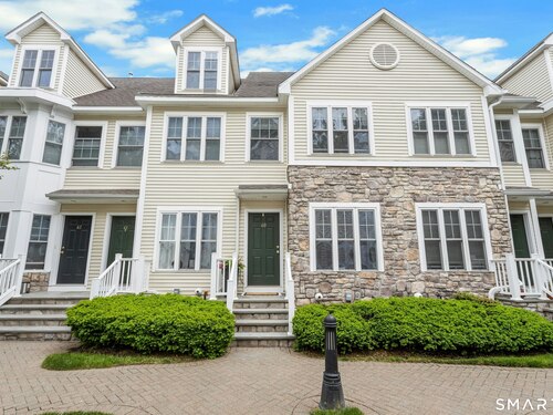  townhouse condo for sale located at 39 Maple Tree Avenue, 60, Stamford, CT 06906