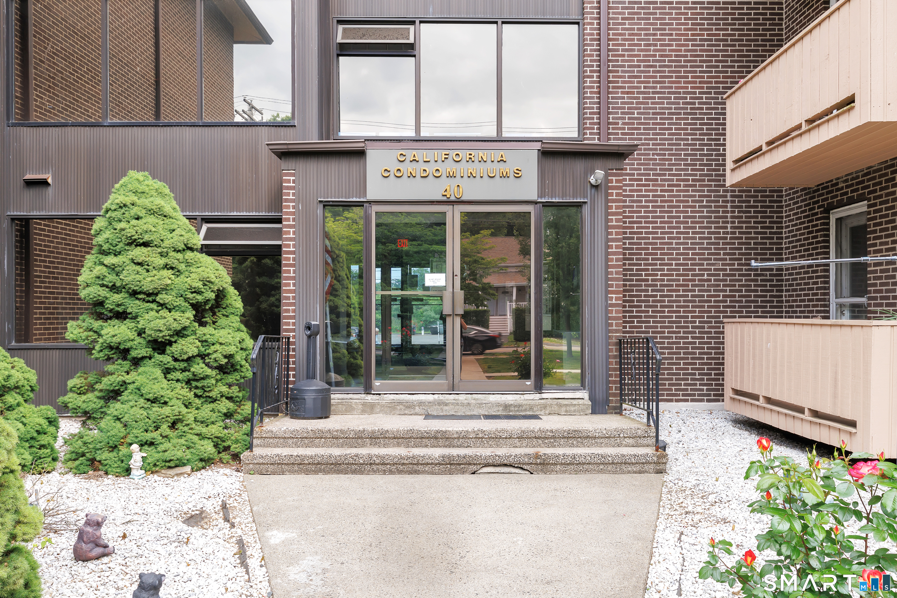 40 California Street, a2, Stratford, CT 06615 | For Sale at $149,900