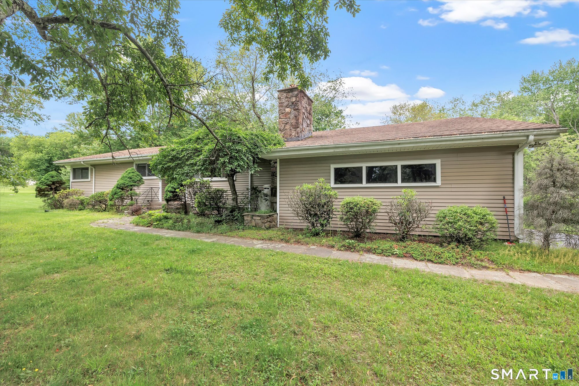4781 Madison Avenue, Trumbull, CT 06611 | For Sale at $599,900