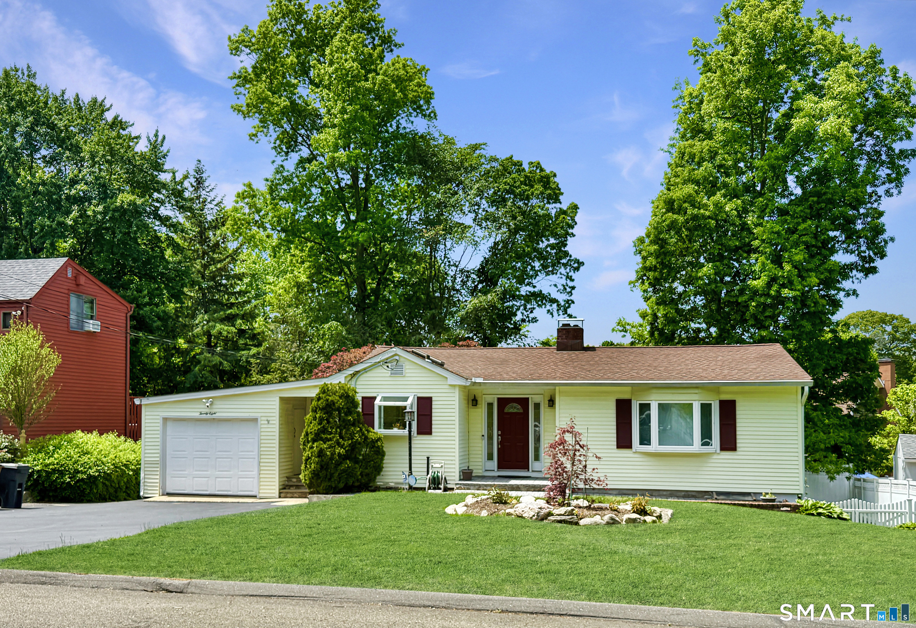 28 Pamlynn Road, Stamford, CT 06905 | For Sale at $699,000