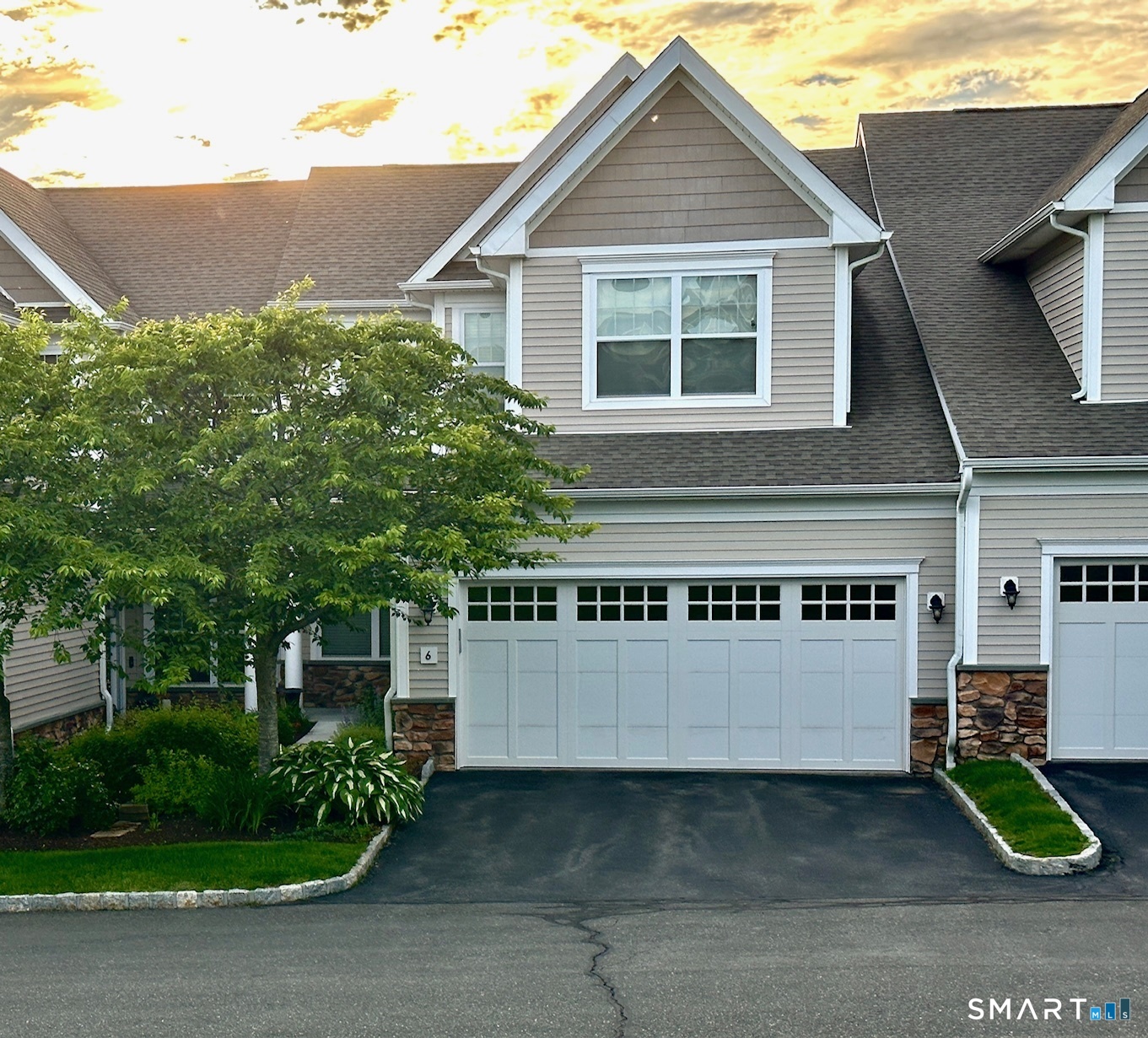 6 Lockwood Circle, 6, Bethel, CT 06801 | For Sale at $619,000