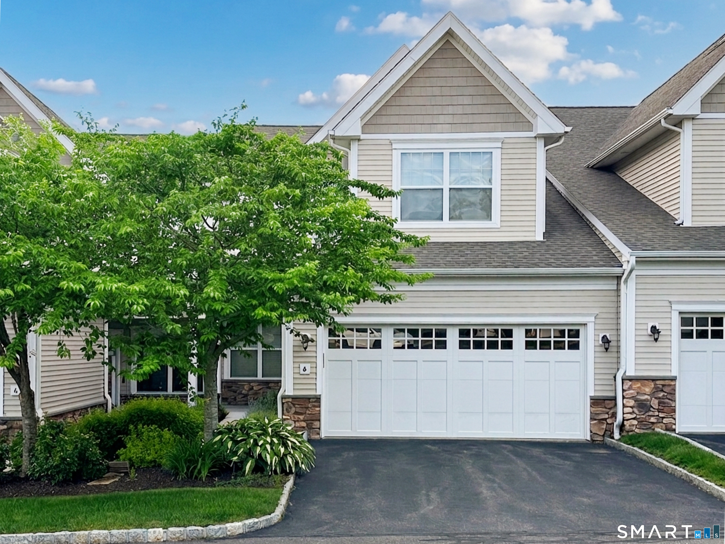 6 Lockwood Circle, 6, Bethel, CT 06801 | For Sale at $619,000