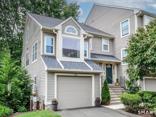  townhouse condo for sale located at 212 Algonquin Trail, 212, Trumbull, CT 06611