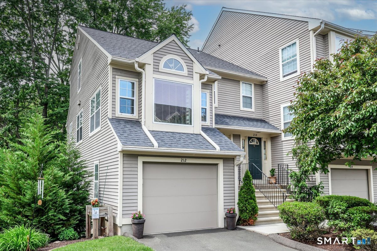 212 Algonquin Trail, 212, Trumbull, CT 06611 | For Sale at $425,000