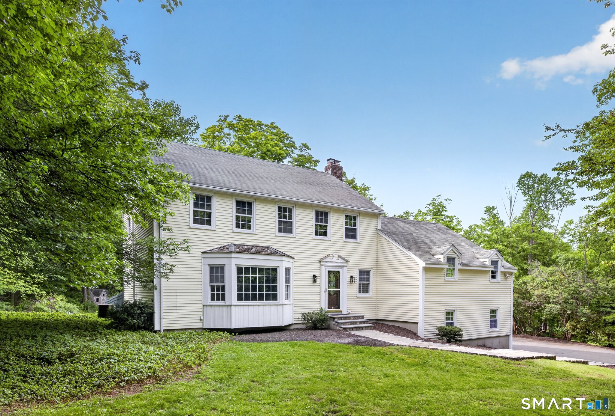 70 Barrack Hill Road, Ridgefield, CT 06877 | For Sale at $994,000