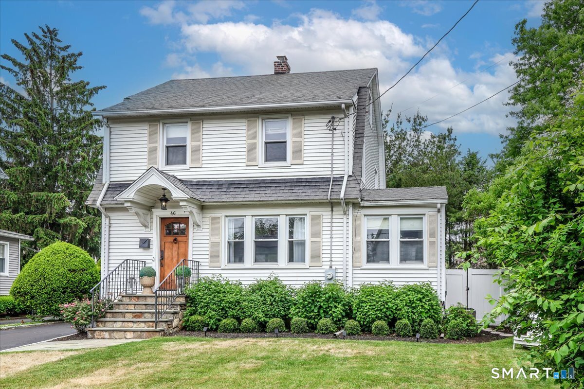 46 Reynolds Drive, Fairfield, CT 06824 | For Sale at $839,000