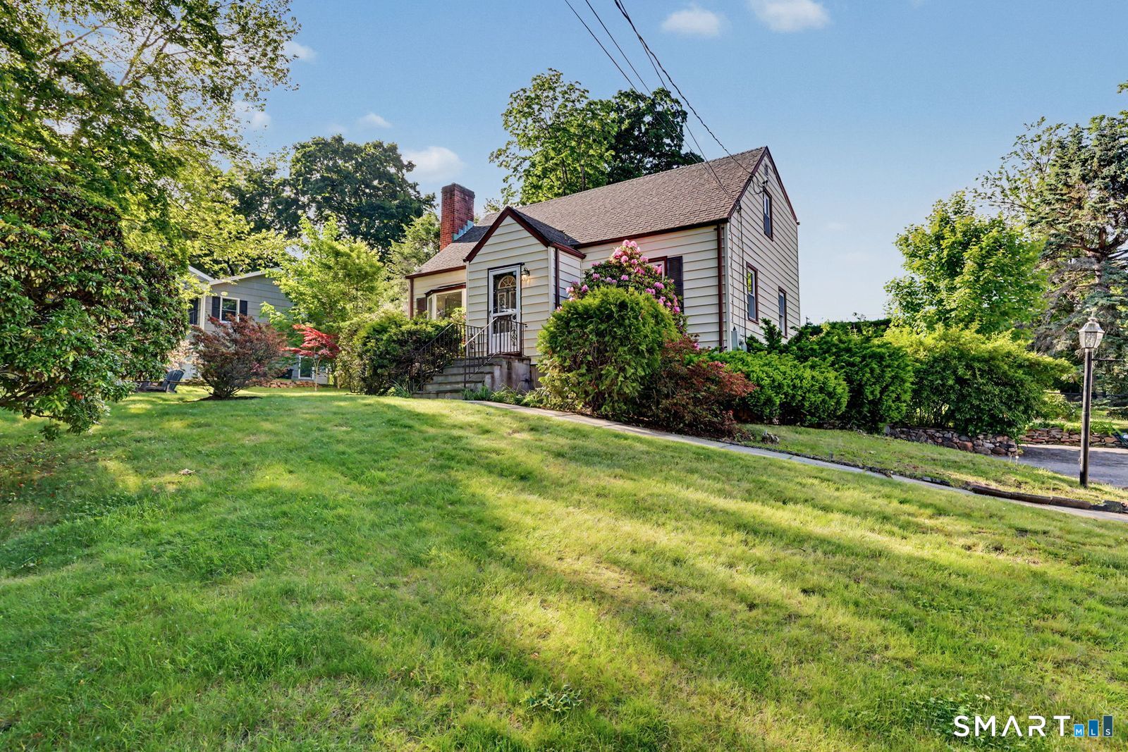 27 Lund Avenue, Stamford, CT 06907 | For Sale at $699,000