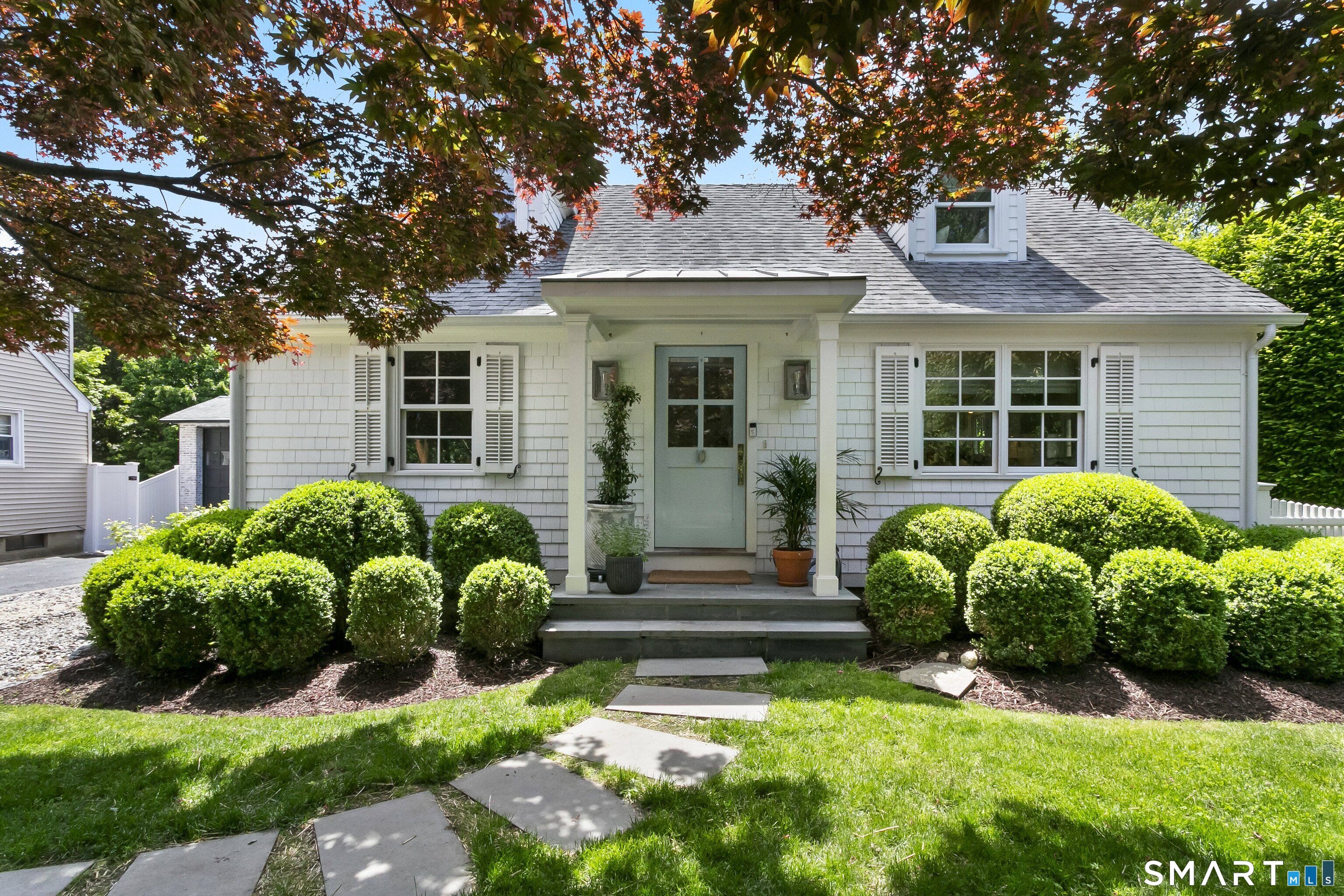10 Horace Court, Fairfield, CT 06824 | For Sale at $1,299,000