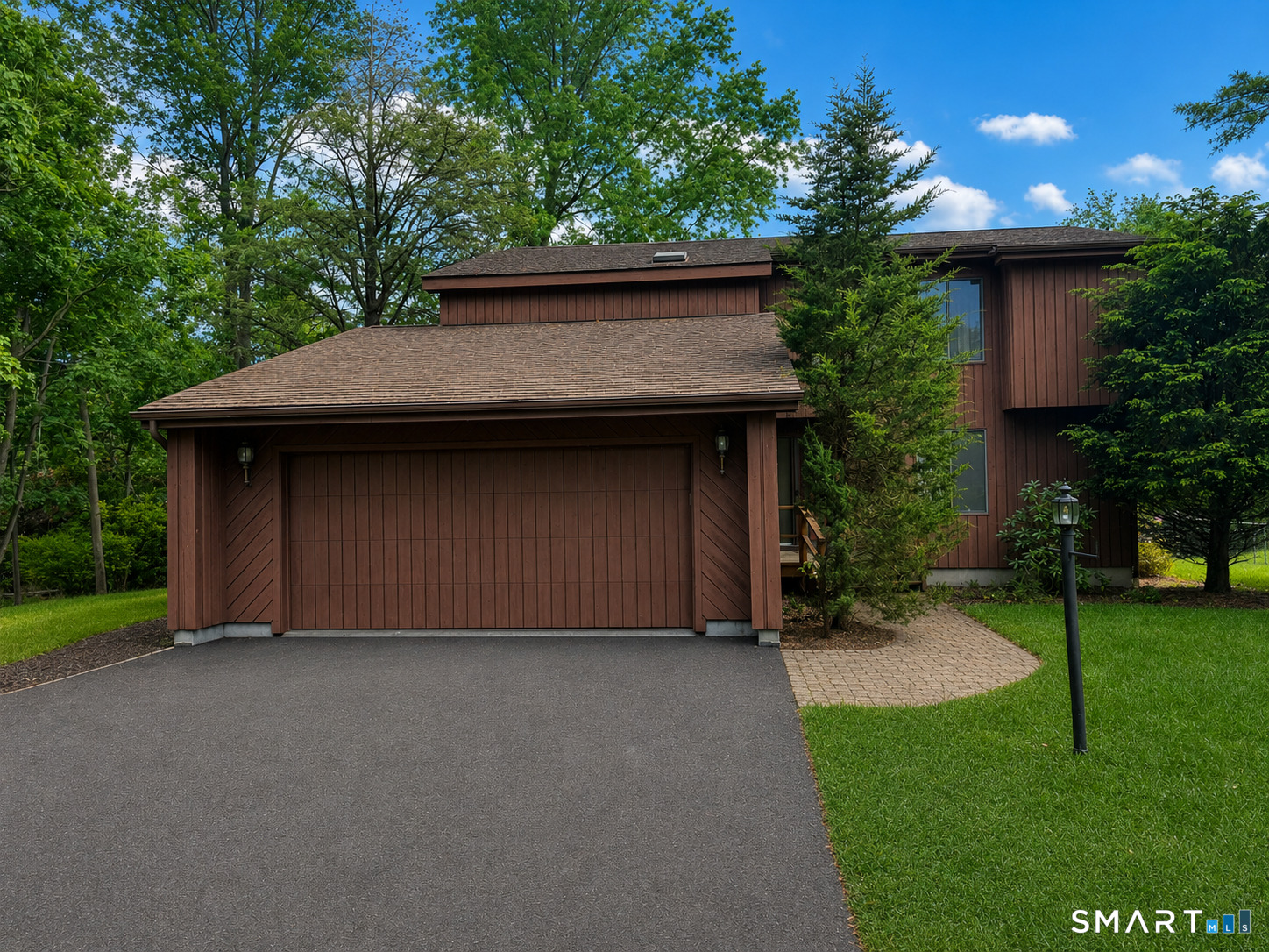 4 Taagan Point Road, Danbury, CT 06811 | For Sale at $549,900