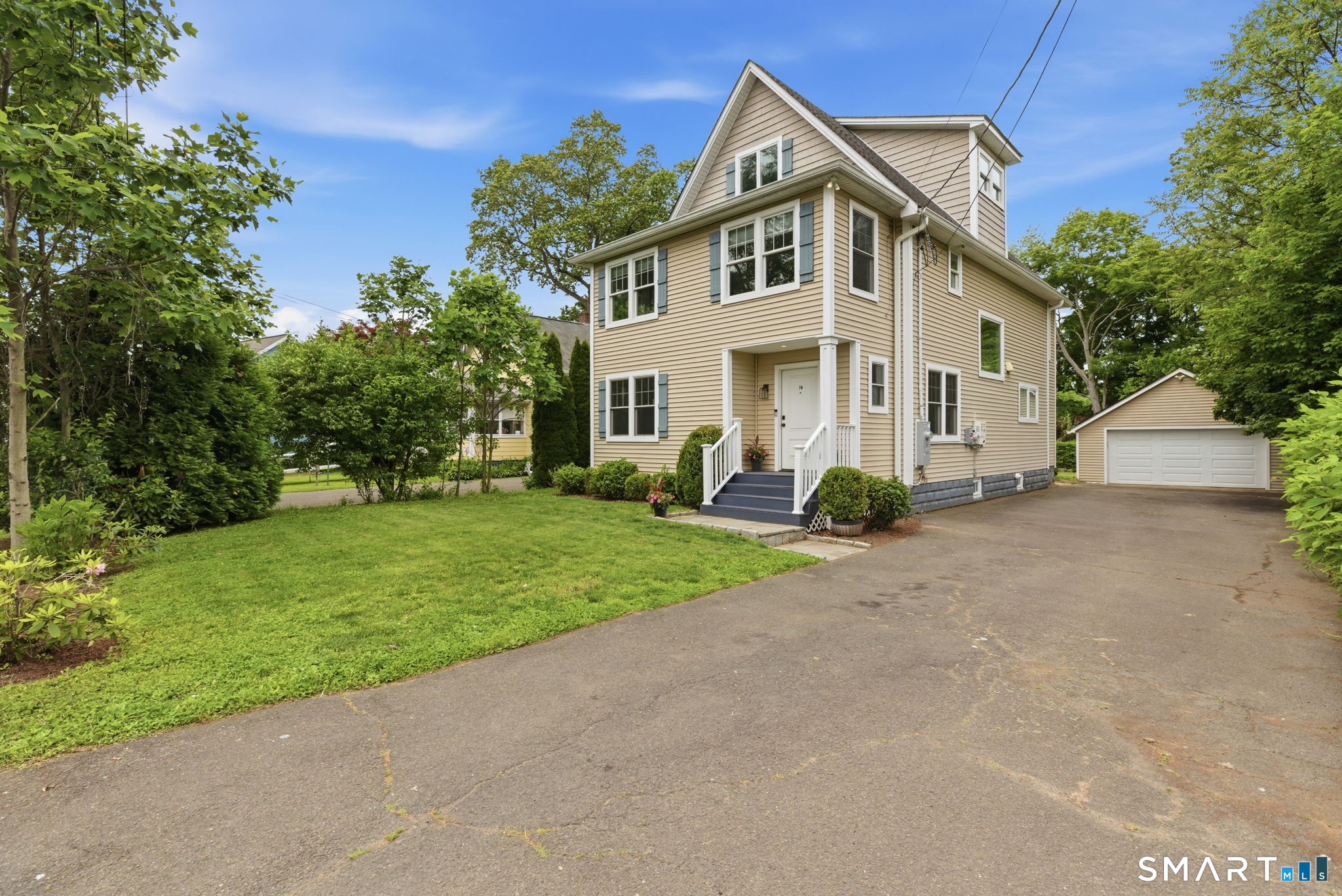 14 Neil Lane, Greenwich, CT 06878 | For Sale at $1,695,000