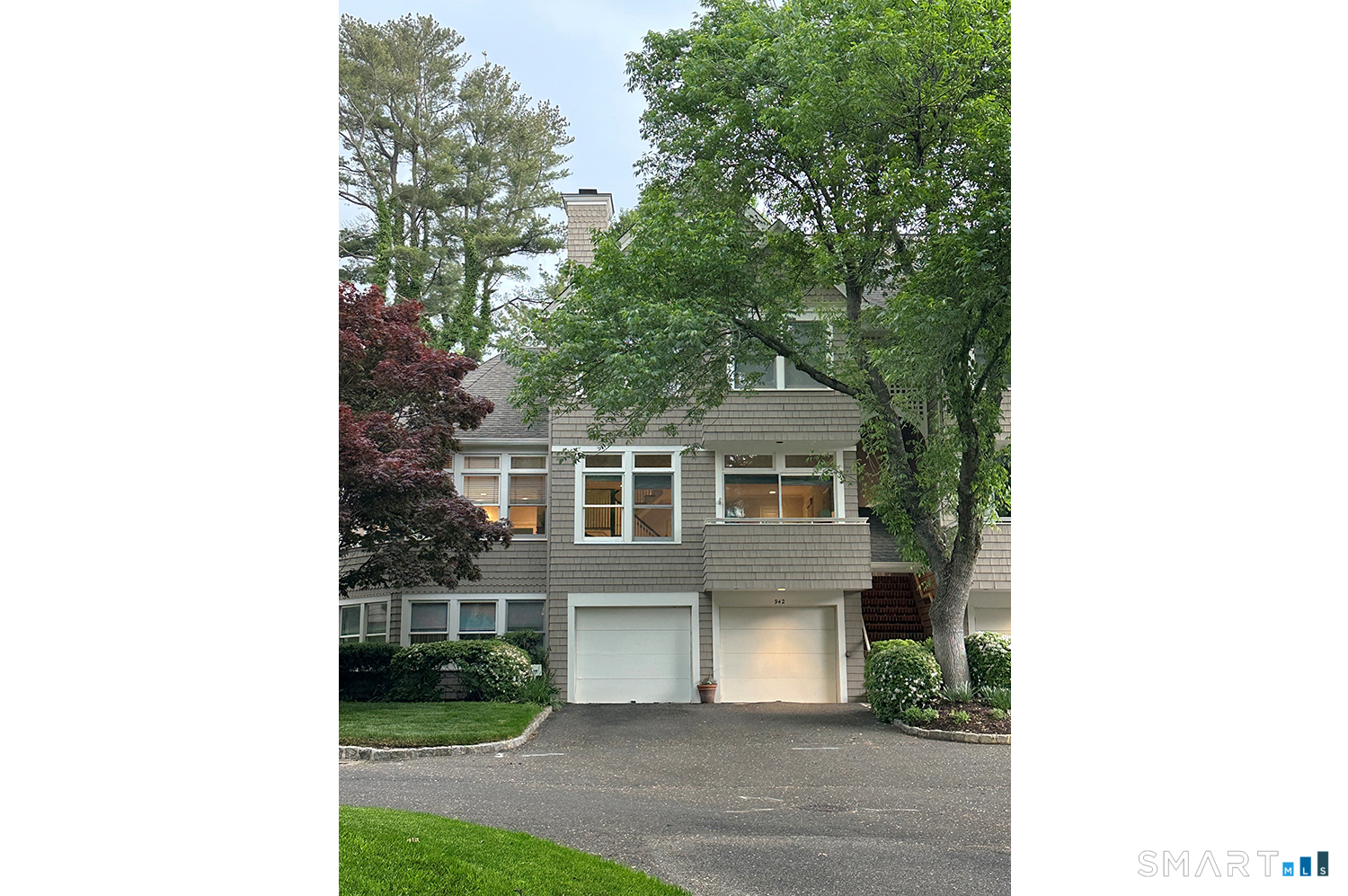 942 South Pine Creek Road, Fairfield, CT 06824 | For Sale at $1,350,000