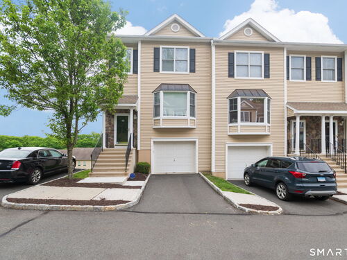  townhouse condo for sale located at 15 Scuppo Road, 1201, Danbury, CT 06811