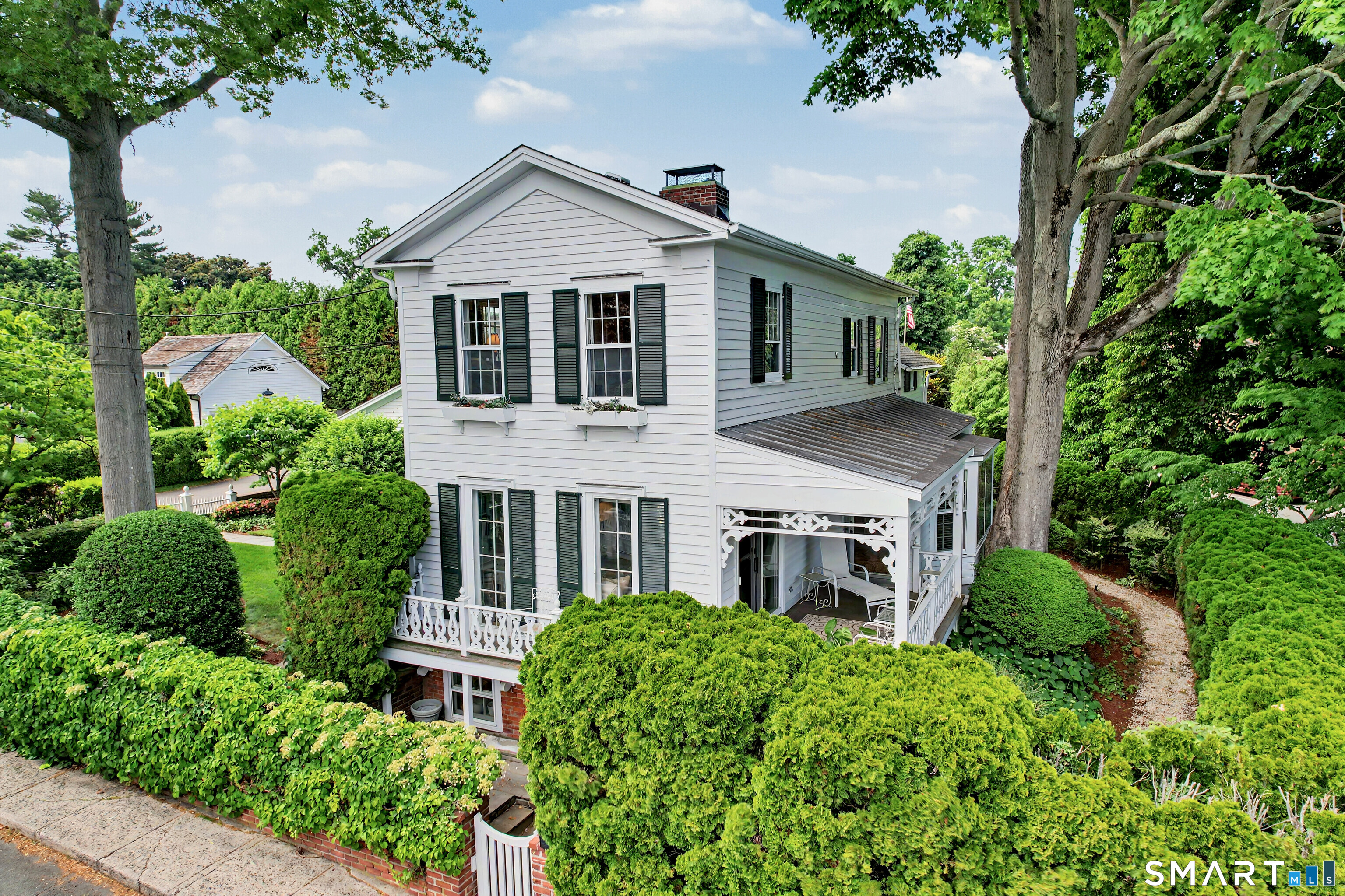 28 Center Street, Fairfield, CT 06890 | Sold at $2,700,000